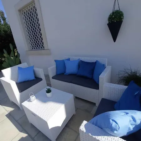 度假居 La Petraia